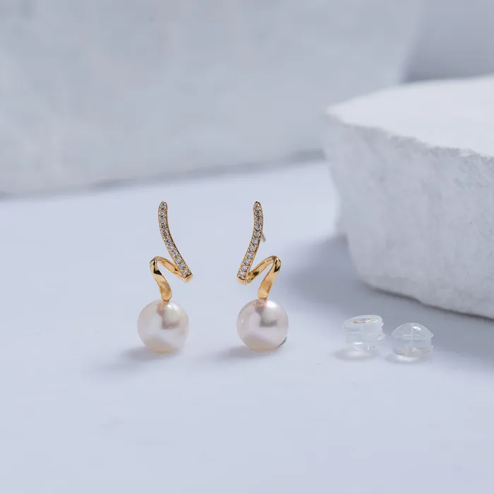 Pearly Lustre Earrings 18K Solid Gold Diamond Akoya Hanadama Pearl Earrings KE00113