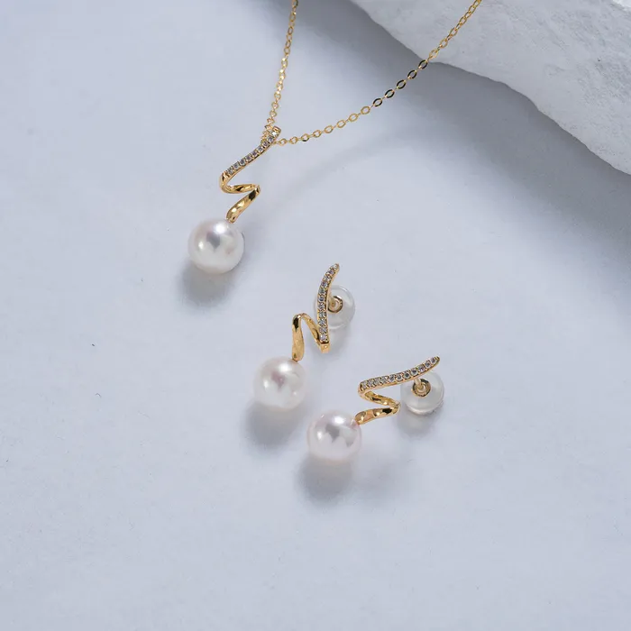 Pearly Lustre Earrings 18K Solid Gold Diamond Akoya Hanadama Pearl Earrings KE00113
