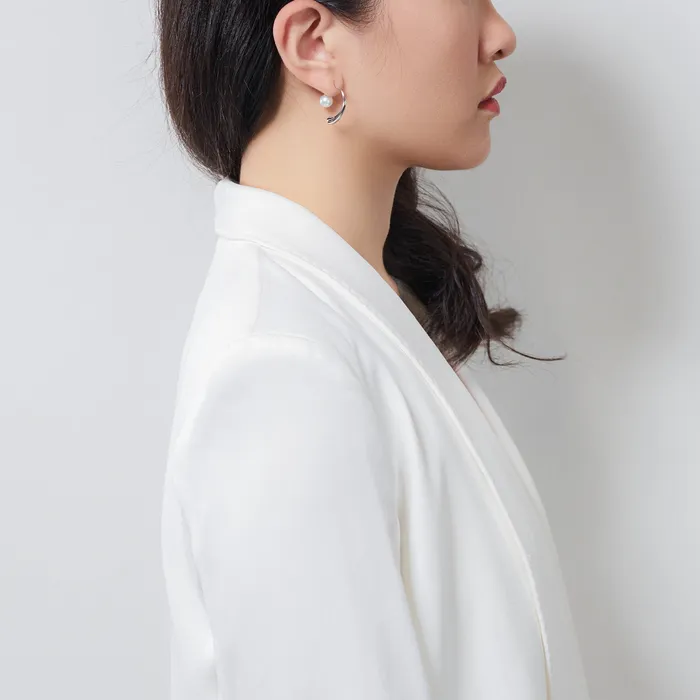 Pearly Lustre Earrings Freshwater Pearl Earrings WE00586 FLUID
