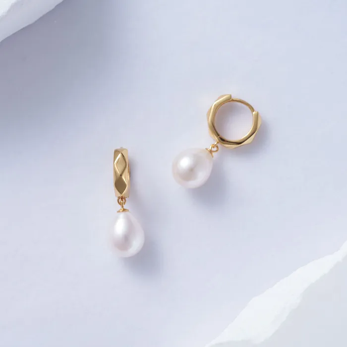 Pearly Lustre Earrings New Yorker Freshwater Pearl Earrings WE00352