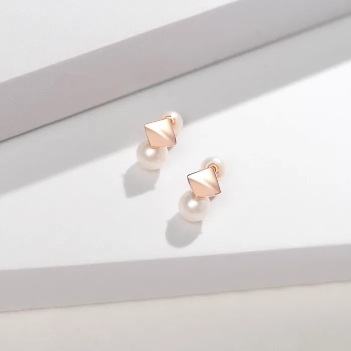 Pearly Lustre Earrings New Yorker Freshwater Pearl Earrings WE00517