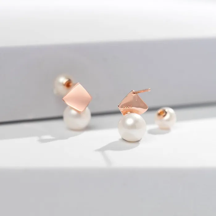 Pearly Lustre Earrings New Yorker Freshwater Pearl Earrings WE00517