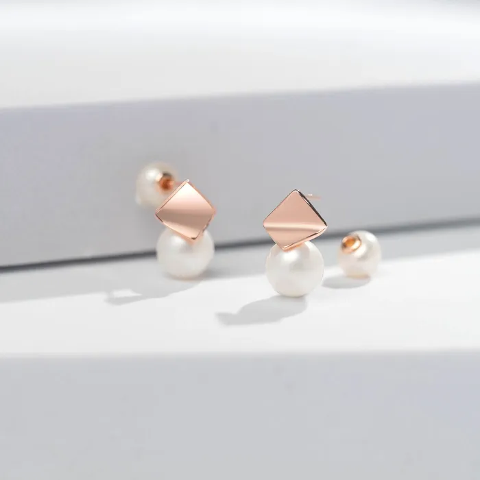 Pearly Lustre Earrings New Yorker Freshwater Pearl Earrings WE00517