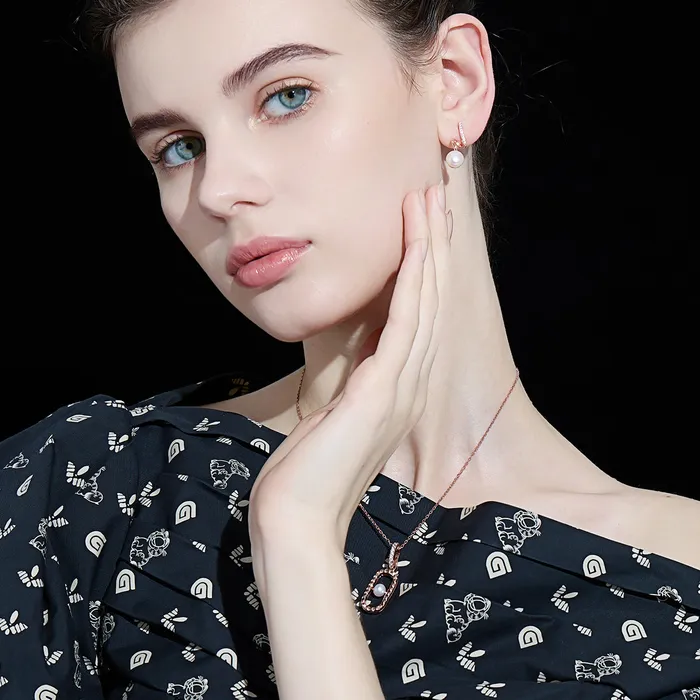 Pearly Lustre Earrings Top Grade Freshwater Pearl Earrings WE00689 S Collection