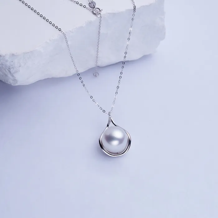Pearly Lustre Necklaces 18K Solid Gold Australian White South Sea Pearl Necklace KN00229