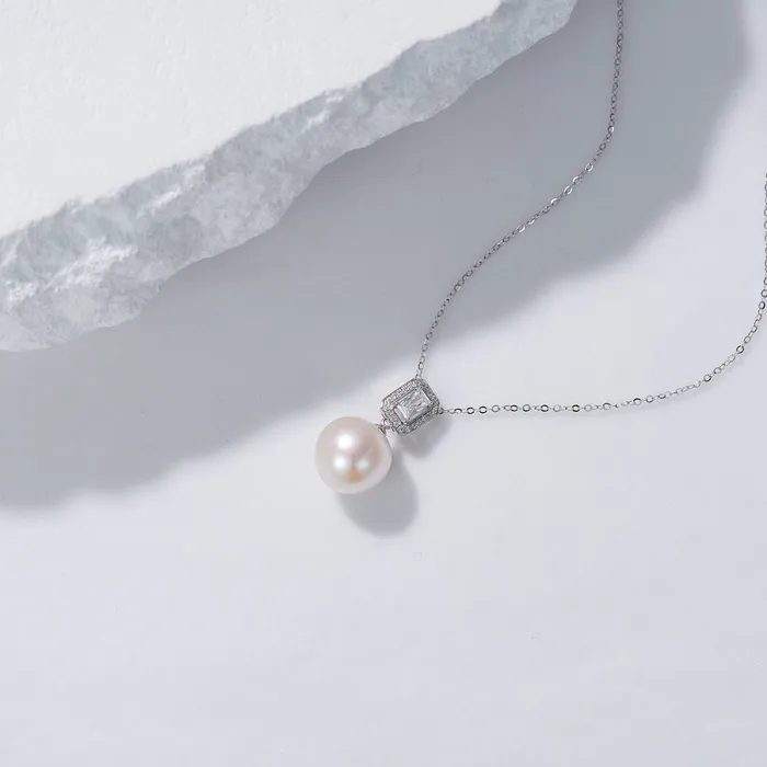 Pearly Lustre Necklaces 18K Solid Gold Edison Pearl Necklace KN00118
