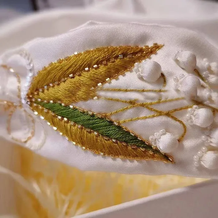 Pearly Lustre Necklaces Passion for Life French Embroidery Freshwater Pearl Hairwear HW00010