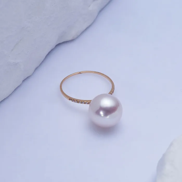 Pearly Lustre Rings Top Grade 18K Gold Edison Pearl Ring KR00097