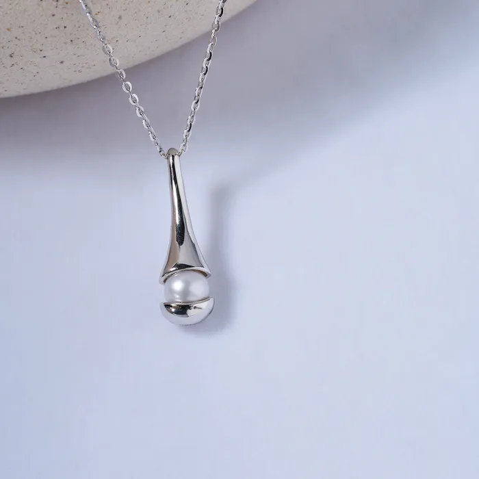 Pearly Lustre Top Grade Freshwater Pearl Necklace WN00694 FLUID Necklaces