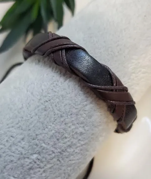 polly Bracelets B1301 Brown Leather Cord Bracelet