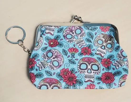 Polly Rings G186 Light Blue Sugar Skull Clasp Coin Bag