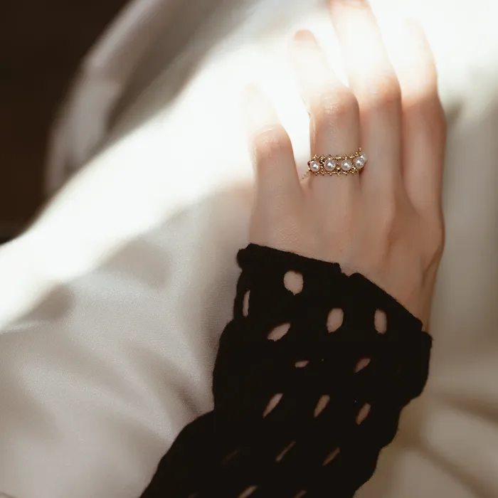 Rings 18K Solid Gold Freshwater Pearl Ring KR00102 Pearly Lustre