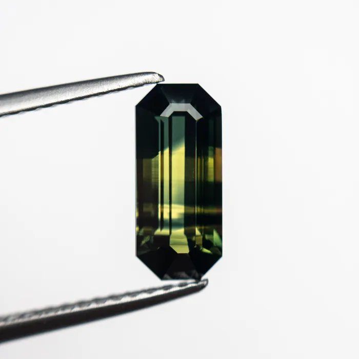 Rings Misfit Gems 190ct 1031x457x375mm Cut Corner Rectangle Step Cut Sapphire 2344402