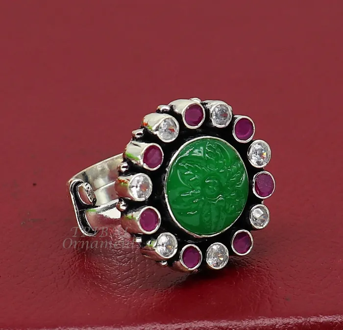 Rings TRIBAL ORNAMENTS Modern cultural fashionable green and red stone 925 sterling silver adjustable ring best gift for hergirls charming jewelry india sr350 Rings TRIBAL ORNAMENTS Modern cultural fashionable green and red stone 925 sterling silver adjustable ring best gift for hergirls charming jewelry india sr350