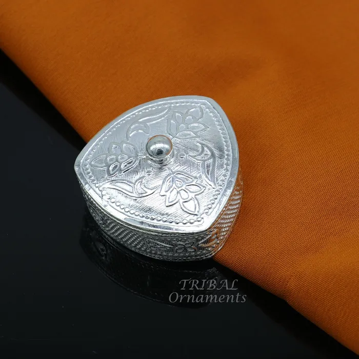 Rings TRIBALORNAMENT 925 sterling silver trinket box kajal boxcasket box bridal polygon shape sindur box collection container box eyeliner box gifting stb399 Rings TRIBALORNAMENT 925 sterling silver trinket box kajal boxcasket box bridal polygon shape sindur box collection container box eyeliner box gifting stb399