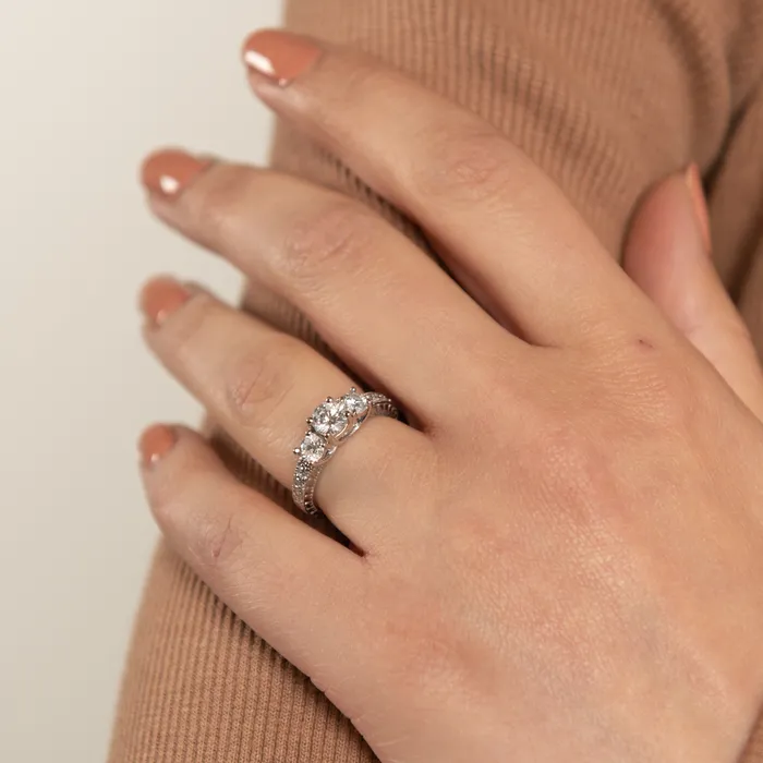 STORE 5a Luxury Preowned Goods Rings PreOwned Diamond Engagement Ring
