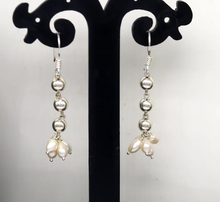 TRIBAL ORNAMENTS Earrings 925 sterling silver handmade hoops earring natural fresh water pearl earring amazing customized bridesmaid pearl drop dangle earring ear477