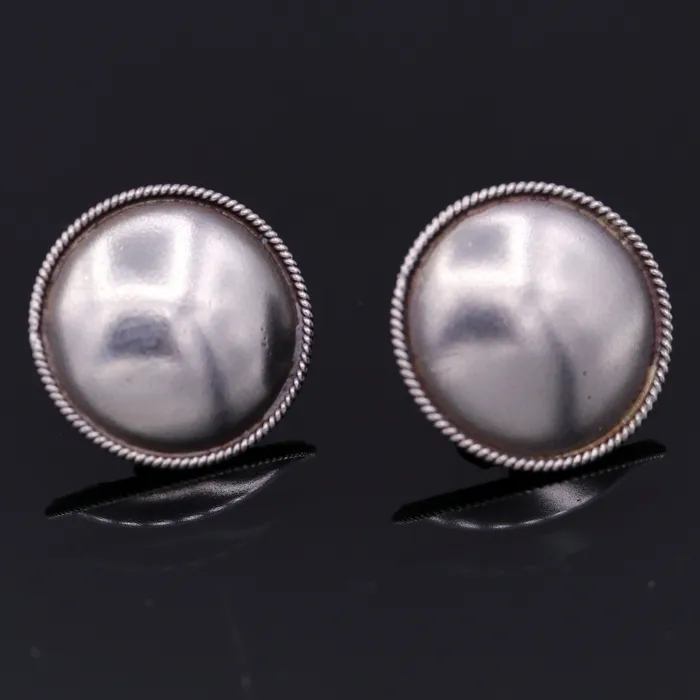 TRIBAL ORNAMENTS High quality 925 sterling silver plain style handmade round design fabulous Stud earrings tribal jewelry from Rajasthan india s526 Earrings