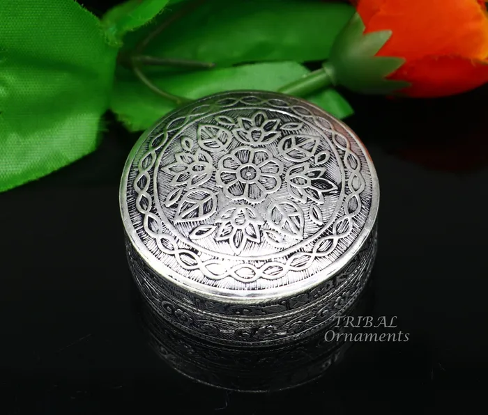 TRIBAL ORNAMENTS Necklaces 2 wide Vintage style 925 sterling silver handmade trinket box eye kajal box container box kumkum box sindur box brides gift stb714