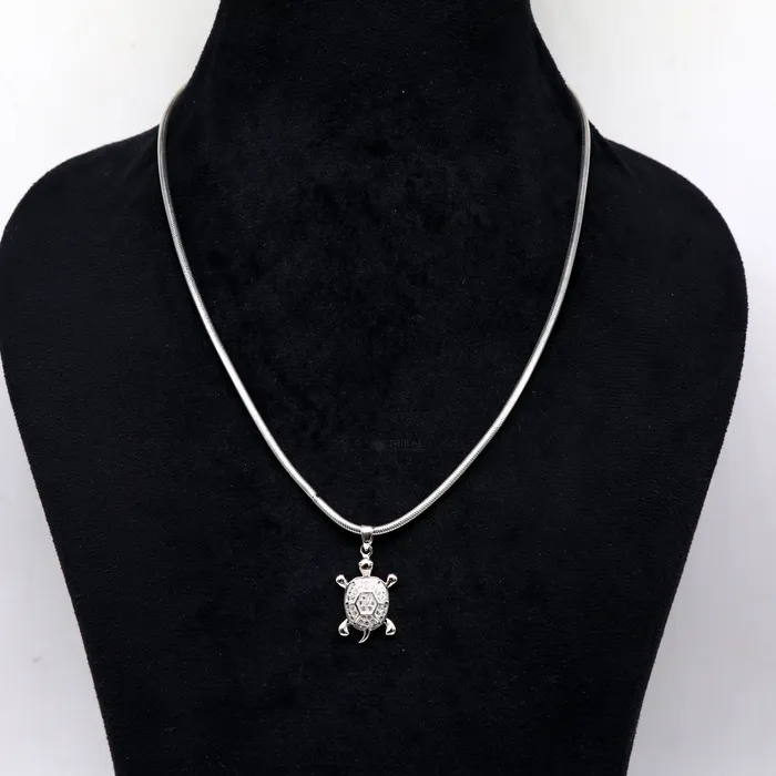 TRIBAL ORNAMENTS Necklaces 925 sterling silver beautiful cubic zircon stone Tortoise pendant adding a touch of natural beauty and sophistication to any outfit nsp630