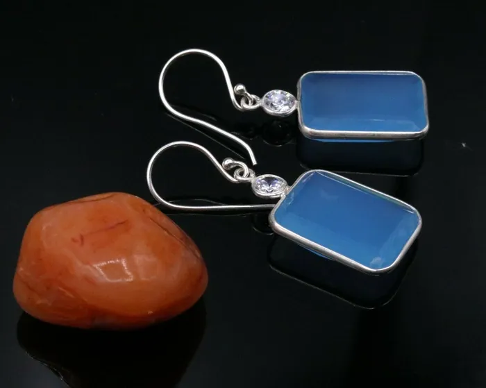 TRIBAL ORNAMENTS Pretty sky blue quartz stone 925 sterling silver drop dangle hoops earrings s124 Earrings
