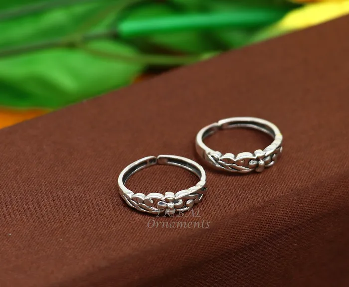 TRIBAL ORNAMENTS Rings 925 sterling silver uniquely handcrafted vintage style oxidized toe rings best brides wedding jewelry tribal jewelry ytr14