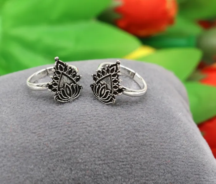 TRIBALORNAMENT Rings 925 sterling silver gorgeous vintage design handmade toe ring toe band stylish womens brides jewelry india traditional jewelry ytr54 TRIBALORNAMENT Rings 925 sterling silver gorgeous vintage design handmade toe ring toe band stylish womens brides jewelry india traditional jewelry ytr54