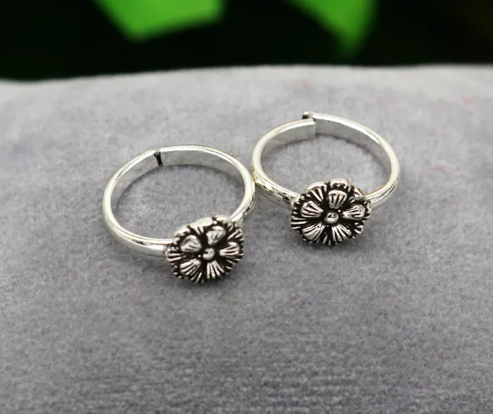 TribalOrnaments Rings 925 sterling silver excellent vintage floral design handmade toe ring toe band stylish modern womens brides jewelry from india ytr41