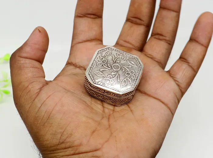 Vintage antique design Solid silver handmade trinket box eye kajal box container box kumkum box sindur box best brides gift stb110 TRIBAL ORNAMENTS Necklaces