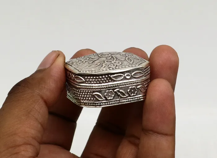 Vintage antique design Solid silver handmade trinket box eye kajal box container box kumkum box sindur box best brides gift stb110 TRIBAL ORNAMENTS Necklaces